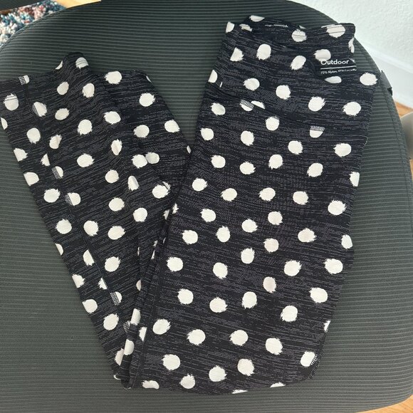 Outdoor Voices - Polka Dot Leggings - Picture 1 of 3